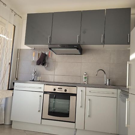 Appartement Jean Vilar أفينيون المظهر الخارجي الصورة